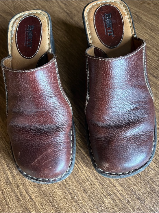 Born Shoes - Born Women’s Brown Leather Slip-On Clogs